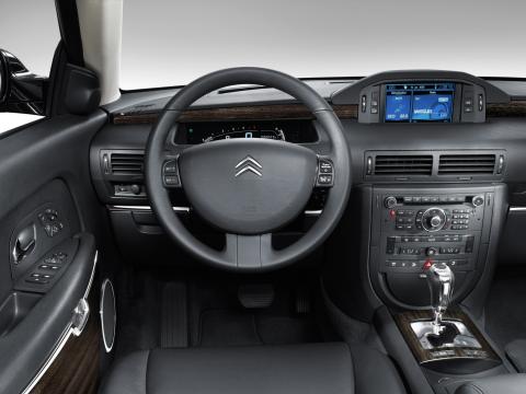 c6_2005_interieur_2.jpg